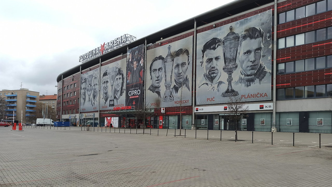 Fortuna Arena in Prag, Tschechien — Heimstadion von SK Slavia Prag