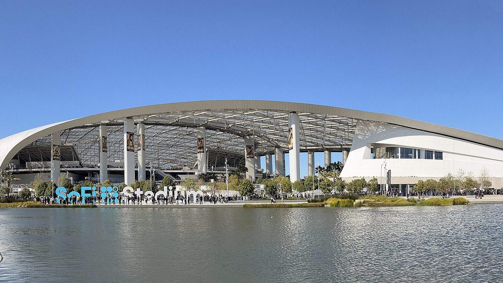 SoFi Stadium in Inglewood — Heimstadion von Los Angeles Rams und Los Angeles Chargers
